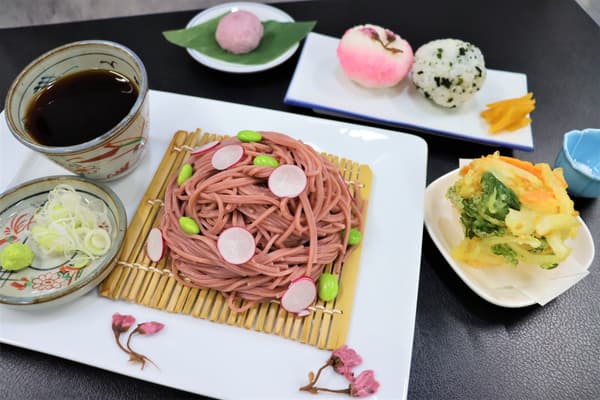 新武藏丘高尔夫球场 – 樱花荞麦面套餐（图片）