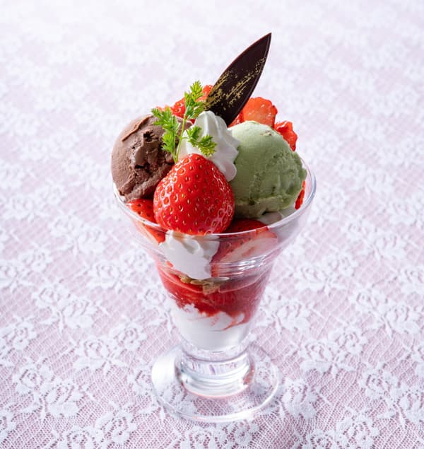 Strawberry Sundae