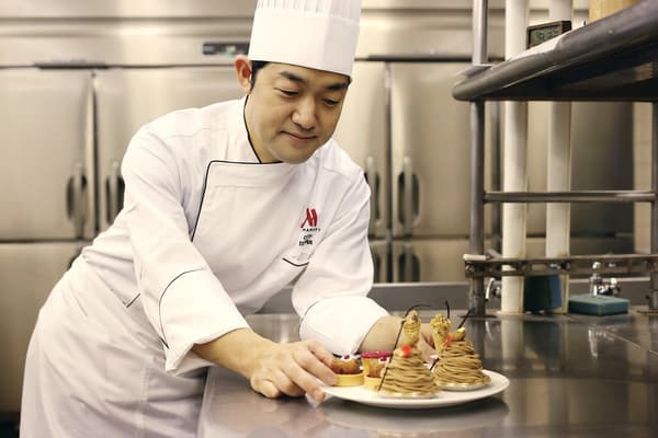 Pastry Chef Satoru Ishiwa