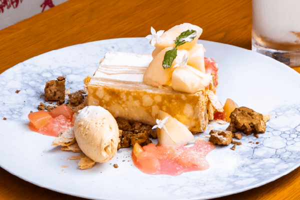 Seasonal peach mille crepe at CREPE & GALETTE TOOTH TOOTH in Kobe