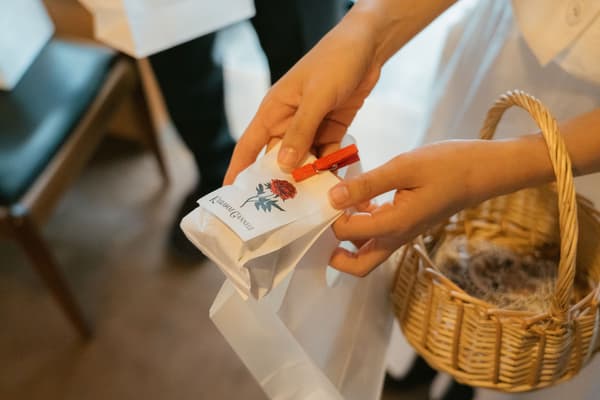 KURAMAE CANNELÉ의 갓 구운 까눌레