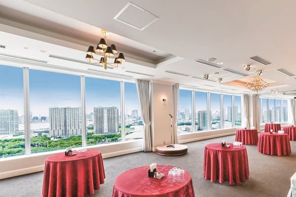 Sky Banquet