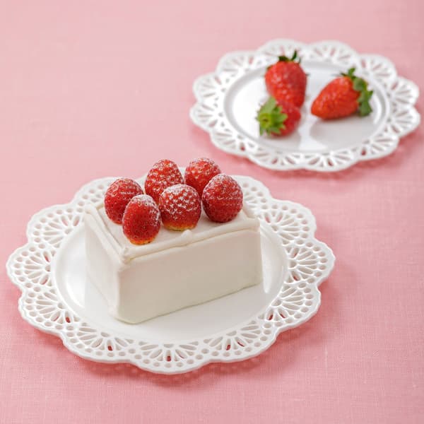 Tops Strawberry Romanoff ¥1,782 each