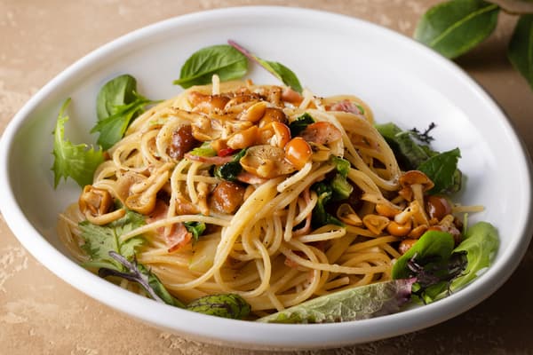 西式鰤鱼和萝卜