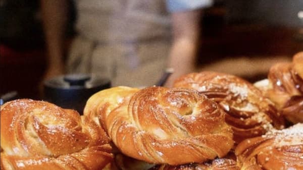 BACKEN