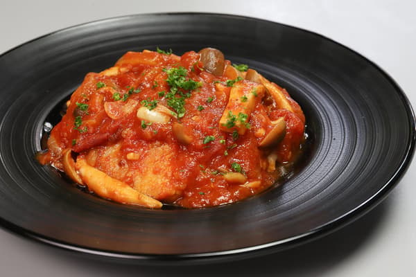 Shingen chicken stir-fried in tomato sauce