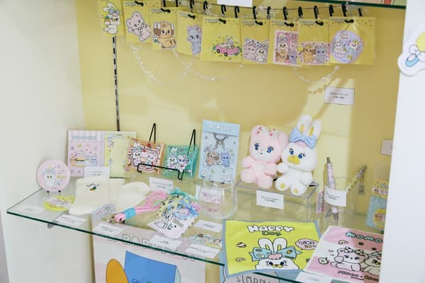 MOMOREI 美妆产品