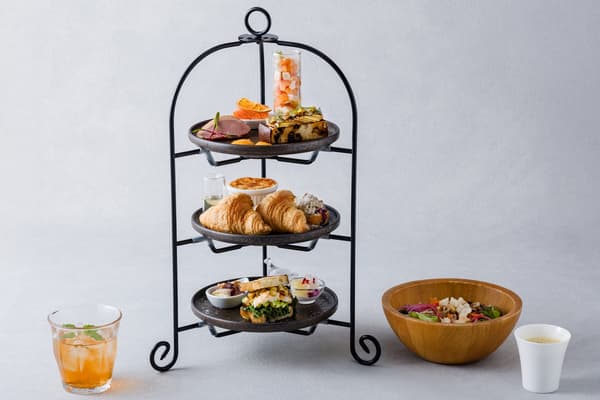 Special morning three-tier stand