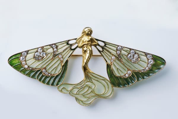 Sylphide karya René Lalique