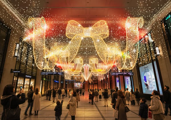 Lumière Ribbon Illumination at the Concourse of Osaka Umeda Twin Towers North