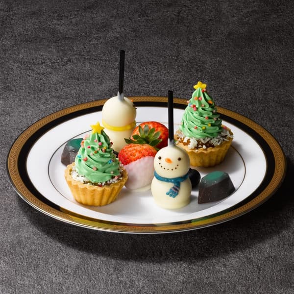 ชั้นบนสุดของ High Tea Package