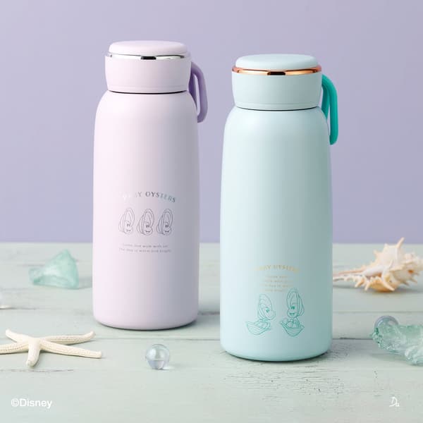 Stainless steel bottle featuring Young Oyster designs