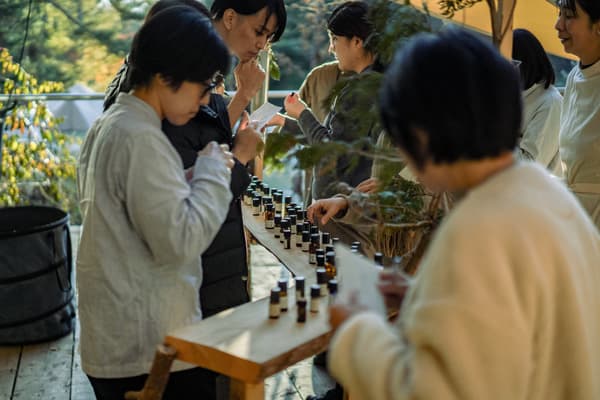 Elaboración de un perfume original en el taller