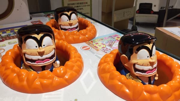 专为游戏设计的耐用模型，类似于打地鼠