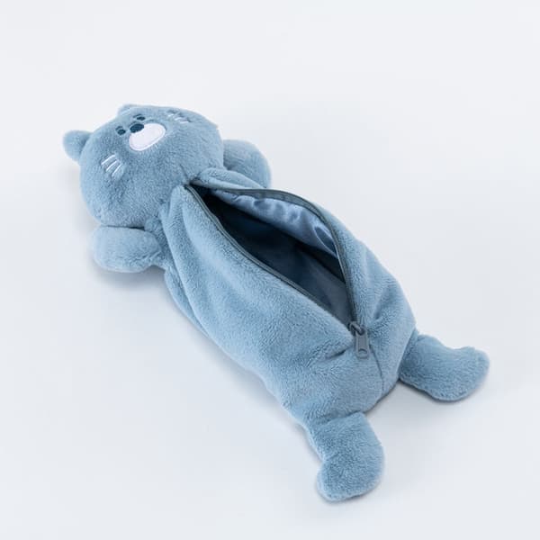 Estuche para lápices de gato con la cremallera abierta