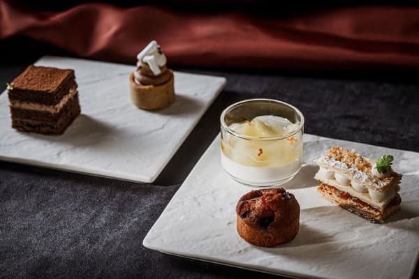 Assorted desserts