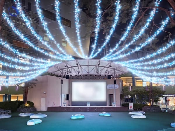 LaQua Garden Stage 燈光廣場