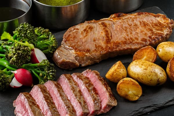 Bistecca with Aioli Sauce (Beef Loin Steak)