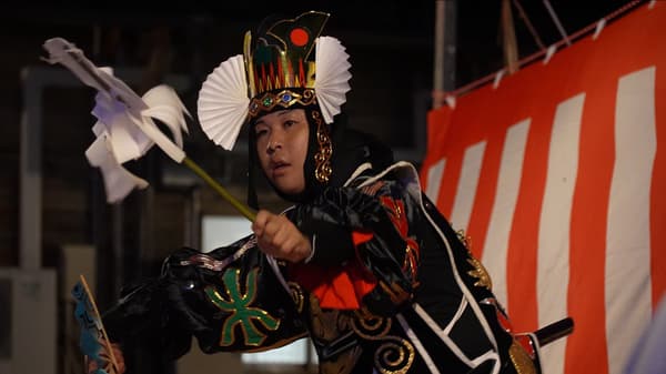 Arroz para sake, kagura y otras tradiciones locales continuadas por las generaciones más jóvenes