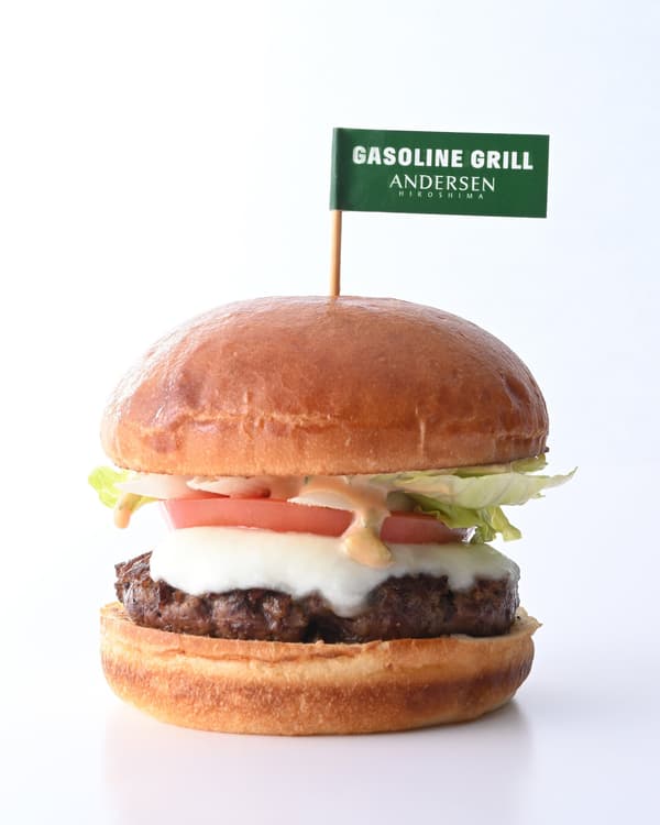 为快闪活动特别研发的“广岛汉堡”