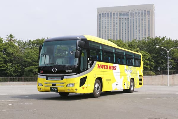 Hato Bus hybrid sightseeing bus
