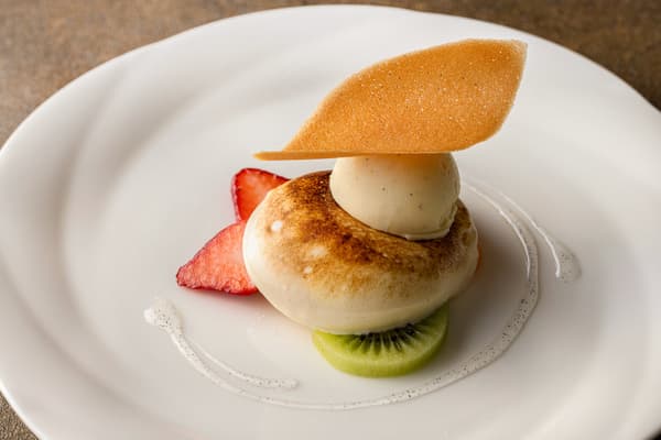 长崎YAMATO香草豆芝士布丁和香草冰淇淋