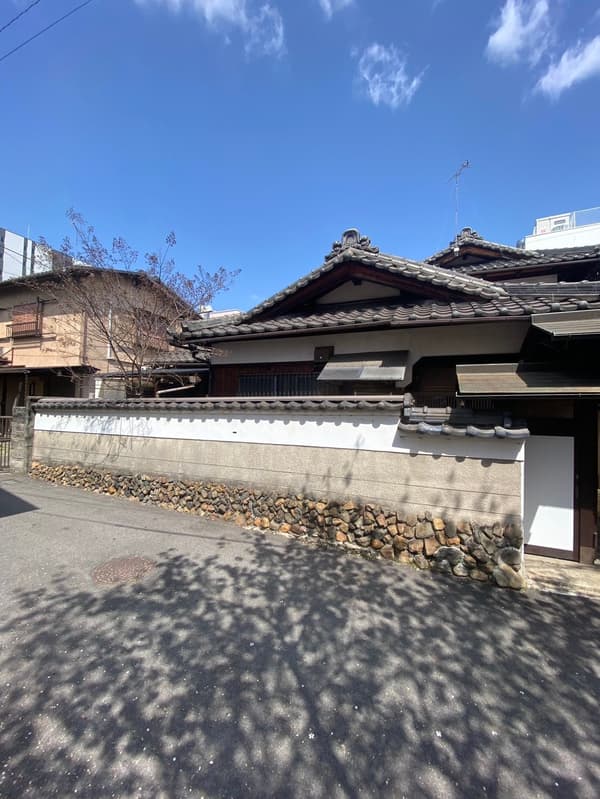 改造前外观1：优雅的日式房屋