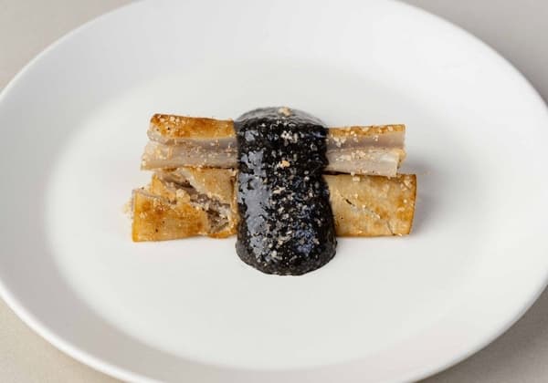 双层慕斯配虾和山椒芝麻酱