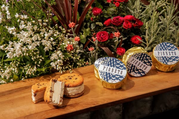 Cookie Sandwich Gelato at Four Seasons Hotel Tokyo at Otemachi