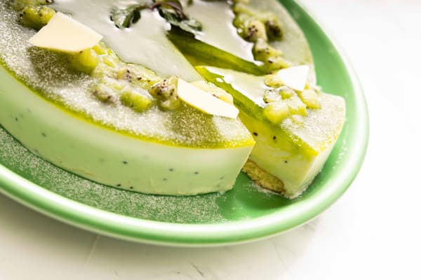Kiwi and Yogurt Mousse