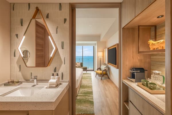 King Deluxe Room Ocean View