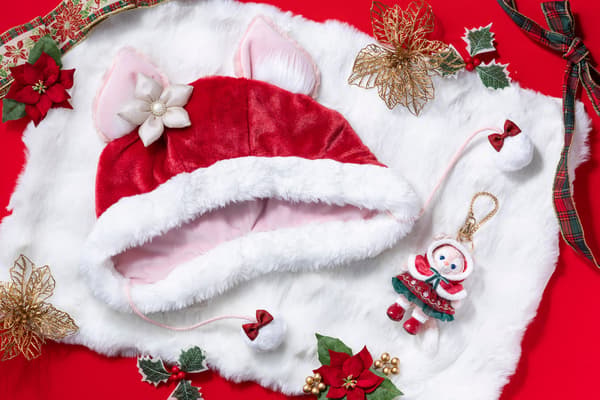 Gorra con ventilador y insignia de peluche de LinaBell estilo navideño