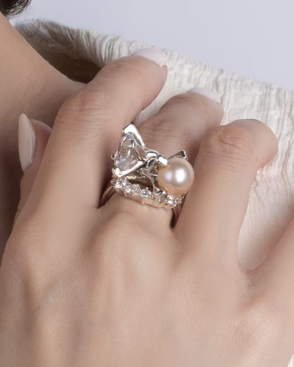 Cradle Ring styling image