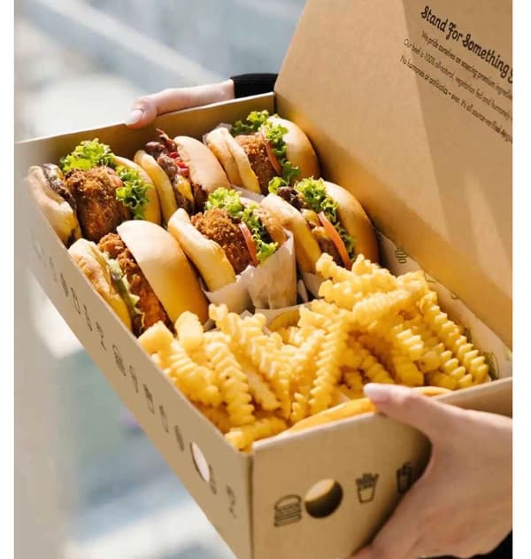 Shake Shack mobile order takeout box