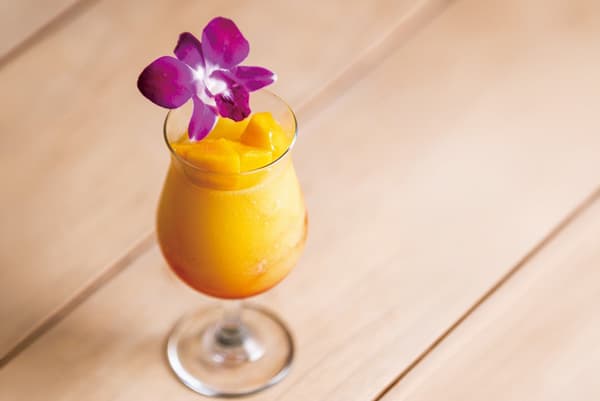 Mango frozen cocktail
