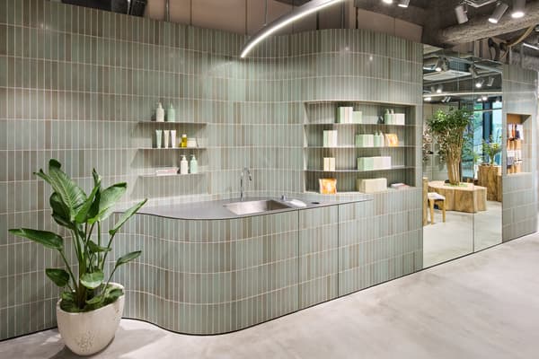 Area Care Essentials di BIRKENSTOCK Shibuya Concept Store
