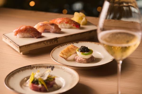 Christmas omakase at 鮨 ラビス 大阪 ヤニック・アレノ (image for illustration)