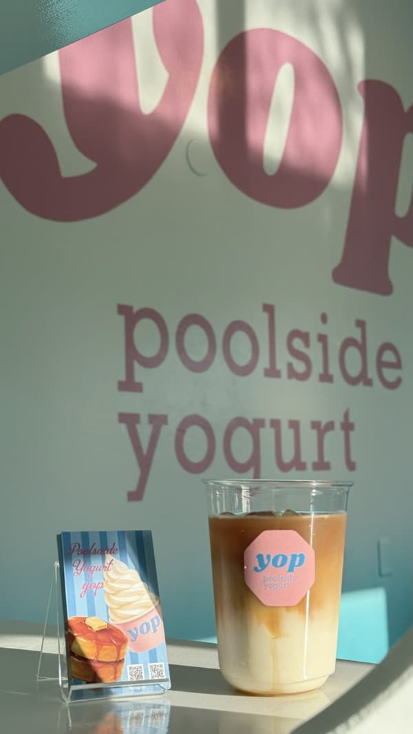 特色咖啡和燕麦奶咖啡欧蕾