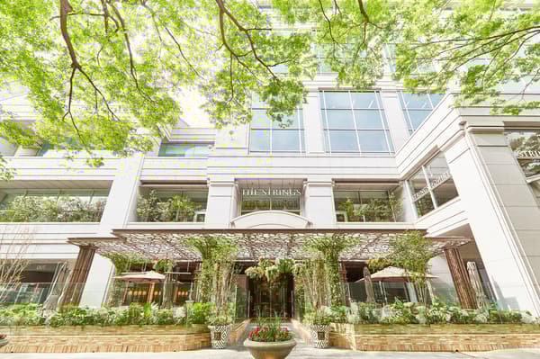 Cafe & Dining ZelkovA 内部