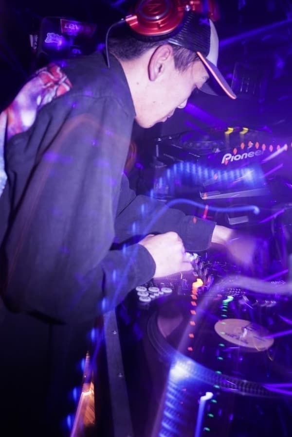 DJ Mahiro