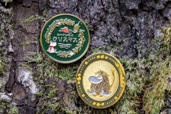 Pin badges for the arcade game