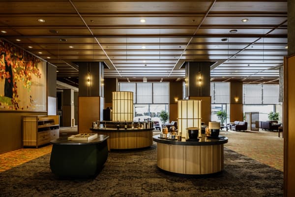 免费饮品和鸡尾酒台