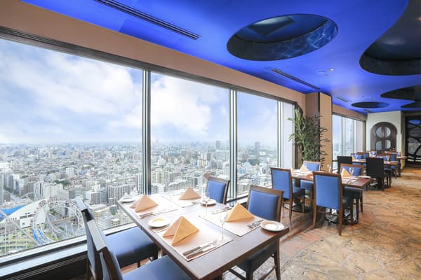 Artist Café interior