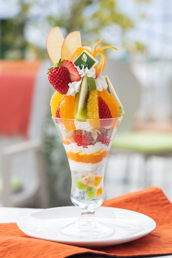 Seasonal fruit parfait at Kannonyama Fruit Parlor