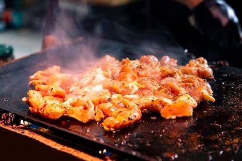 Food and market stalls at Kita Unga Night Market Yummy-ichi