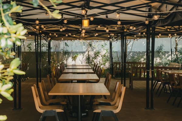 พื้นที่รับประทานอาหารของ THE TABLE