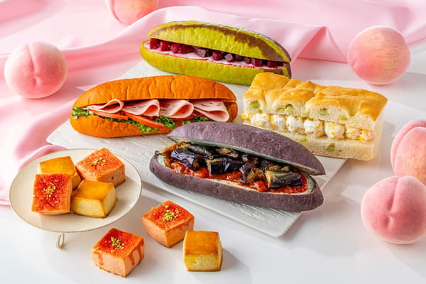 테이블 서비스 스콘과 샌드위치