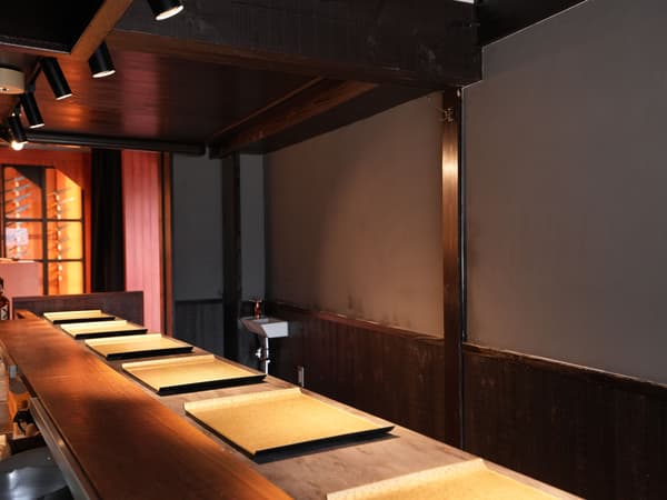Interior atmosphere