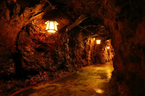 Sandanbeki Cave exterior