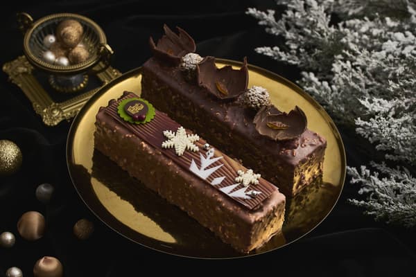 Travel Cake Hazelnut and Travel Cake Chocolate Orange